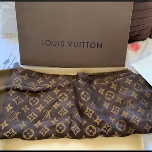 Louis Vuitton Accessories - Louis Vuitton Brown Monogram Shine Shawl Louis Vuitton Accessories - Louis Vuitton Brown Monogram Shine Shawl